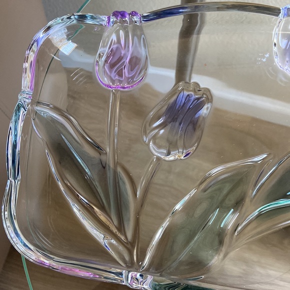 Vintage Glass Rectangular Platter with Tulips - Picture 3 of 5